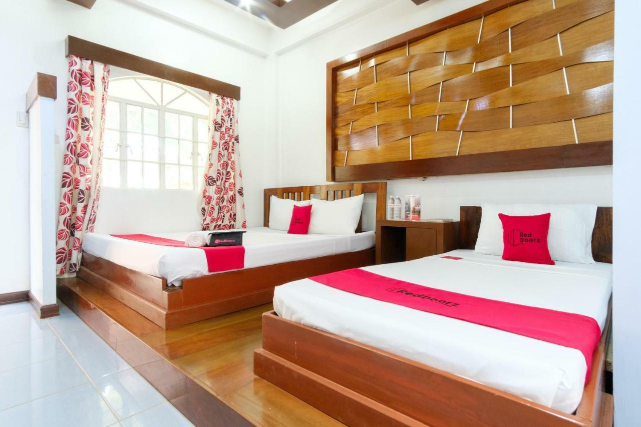Reddoorz Premium @ Abueg Road Extension Puerto Princesa Exterior foto